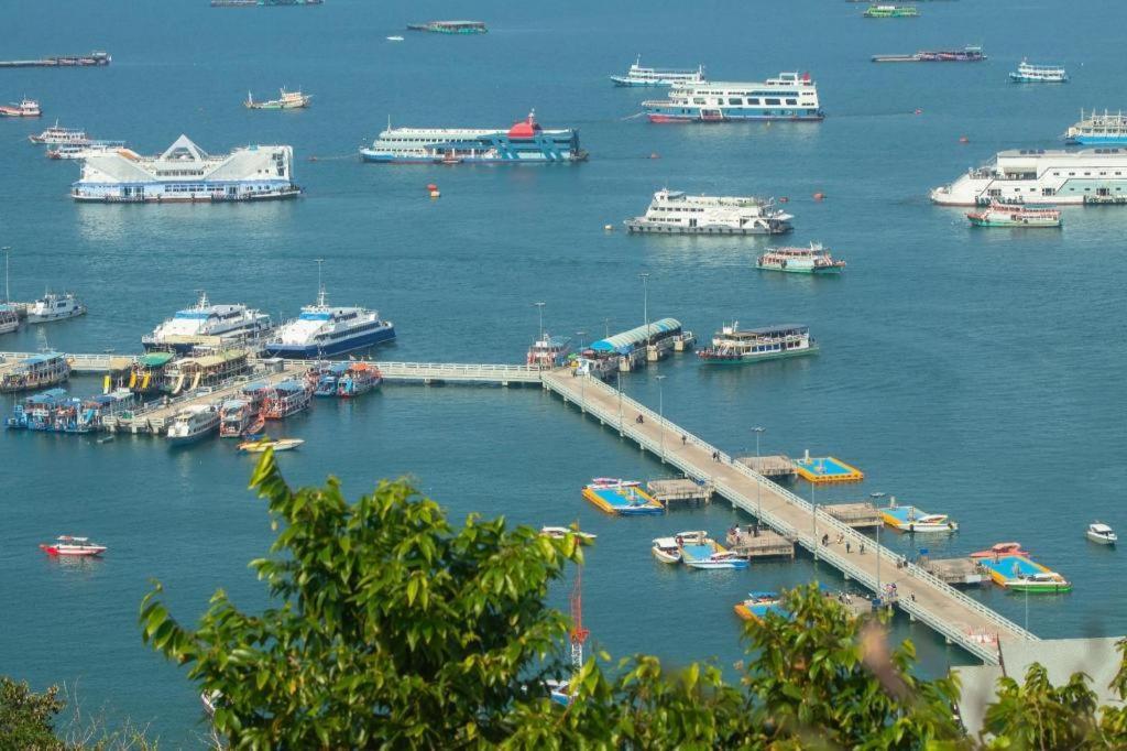 Chada Thai House Pattaya Eksteriør bilde